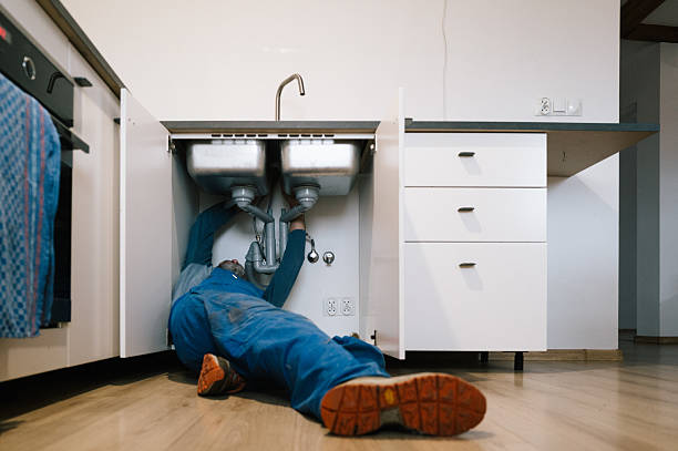 Professional Emergency Plumber technician working in Broad Brook, CT